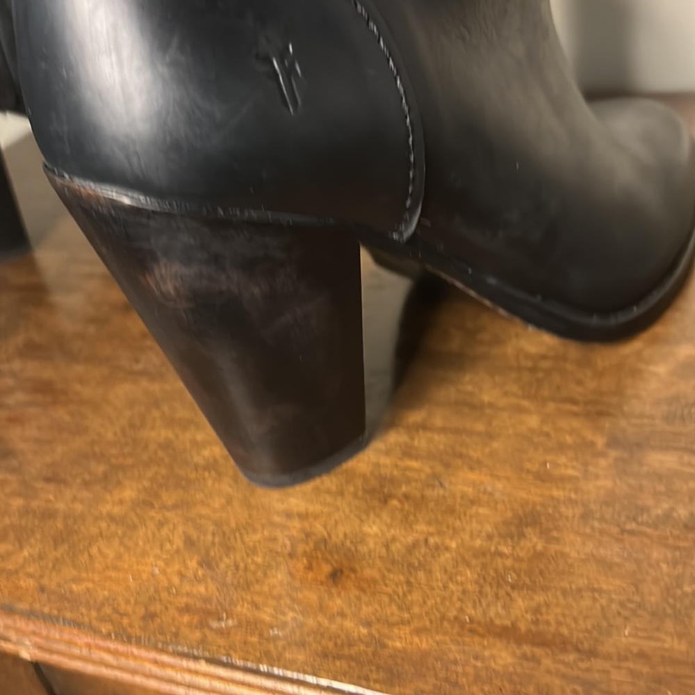 Frye Jenny Seam Blank Ankle Boots • SZ 8 - Picture 9 of 9